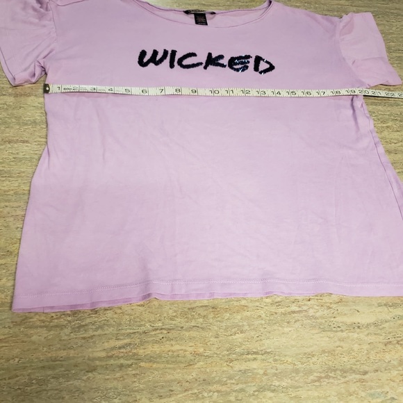 Victoria’s Secret t-shirt with sequins - Picture 6 of 9